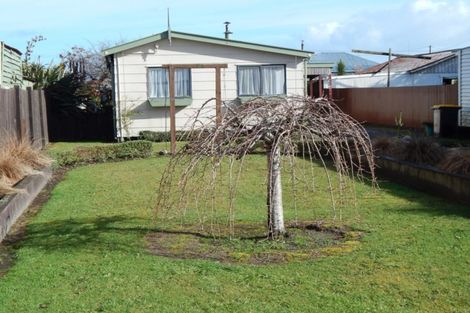 Photo of property in 154 Derby Street, Westport, 7825