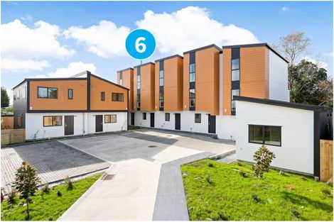 Photo of property in 6/10 Orchid Place, Te Atatu South, Auckland, 0610