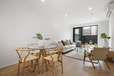 Photo of property in 22 Rauawa Lane, Hobsonville, 0616