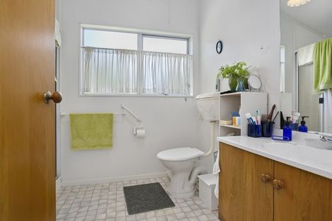 Photo of property in 35 Queen Street, Cambridge, 3434