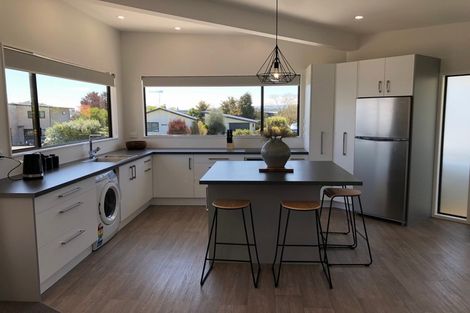 Photo of property in 3 Rowena Crescent, Motuoapa, 3382