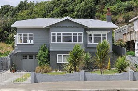 Photo of property in 43 Glamis Avenue, Strathmore Park, Wellington, 6022