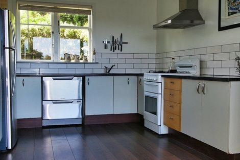 Photo of property in 60 Pembroke Road, Northland, Wellington, 6012