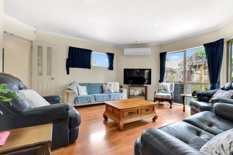 Photo of property in 45 Diomede Glade, Flagstaff, Hamilton, 3210