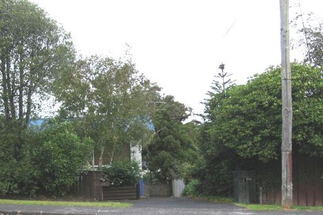 Photo of property in 1/71 Sunnynook Road, Forrest Hill, Auckland, 0620