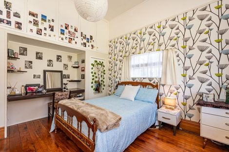 Photo of property in 99 Amohia Street, Paraparaumu, 5032