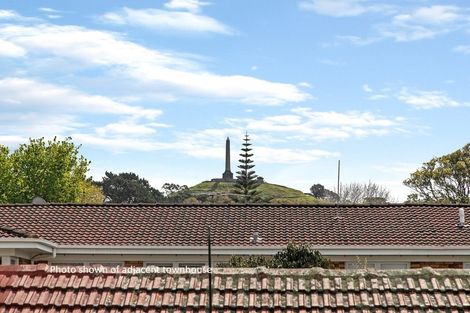 Photo of property in 37d Tawhiri Road, One Tree Hill, Auckland, 1061