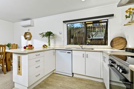 Photo of property in 8a Kawerau Avenue, Devonport, Auckland, 0624