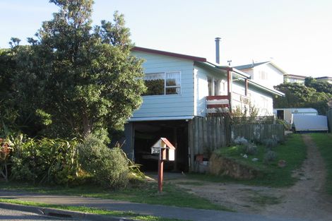 Photo of property in 29 Tuna Terrace, Titahi Bay, Porirua, 5022