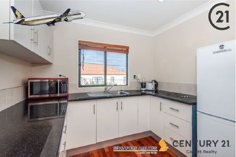 Photo of property in 2/49 College Road, Northcote, Auckland, 0627