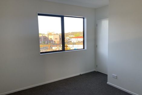 Photo of property in 37 Jabuka Street, Glen Eden, Auckland, 0602