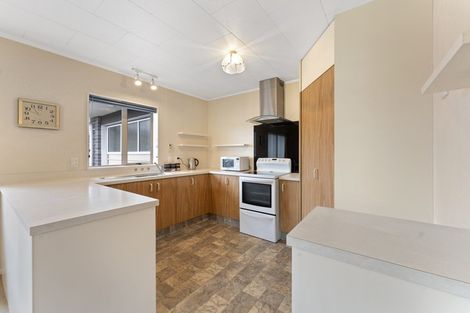 Photo of property in 2/7 Mahoe Street, Strandon, New Plymouth, 4312