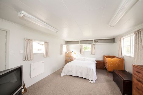 Photo of property in 550 Featherston Street, Roslyn, Palmerston North, 4414