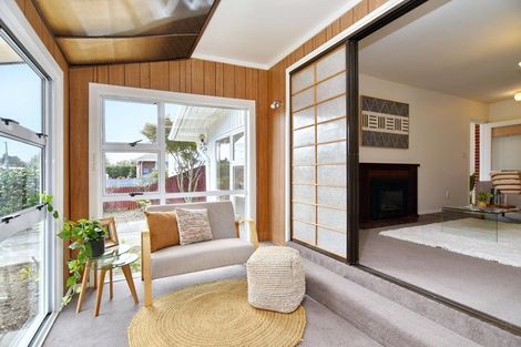 Photo of property in 25 Liverton Crescent, Bishopdale, Christchurch, 8053