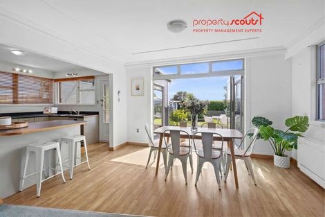 Photo of property in 14 Barrett Street, Westown, New Plymouth, 4310