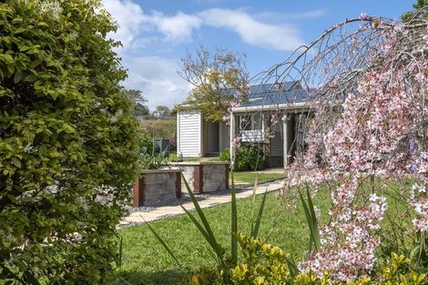 Photo of property in 92 Brownhill Road, Whitford, Manurewa, 2576