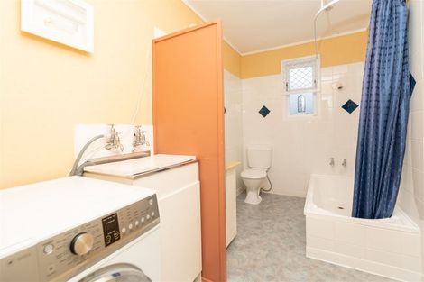 Photo of property in 305 Cambridge Road, Hillcrest, Hamilton, 3216