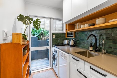 Photo of property in 1/53 Rosario Crescent, Red Beach, 0932