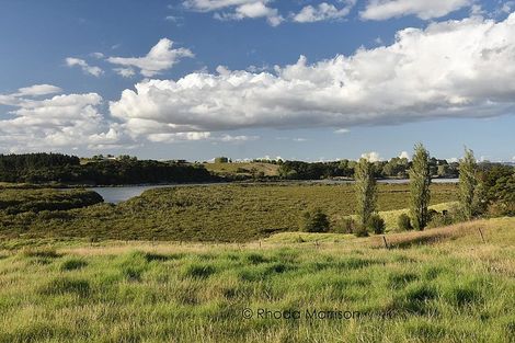 Photo of property in 21 Matahehe Lane, Tinopai, 0593