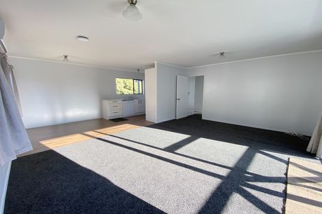 Photo of property in 6/17a Idesia Place, Totara Heights, Auckland, 2105