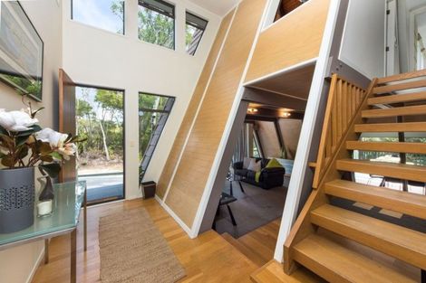 Photo of property in 75 Park Hill Road, Birkenhead, Auckland, 0626