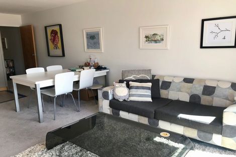 Photo of property in 50b Hawker Street, Mount Victoria, Wellington, 6011