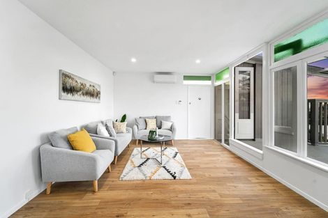 Photo of property in 1/120 Sunnyside Road, Sunnyvale, Auckland, 0612