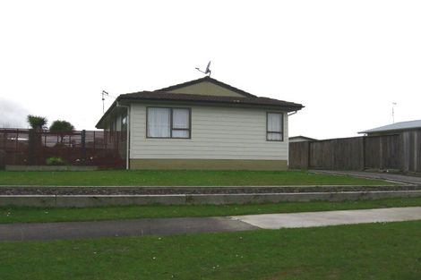 Photo of property in 9 Colonial Place, Kelvin Grove, Palmerston North, 4414