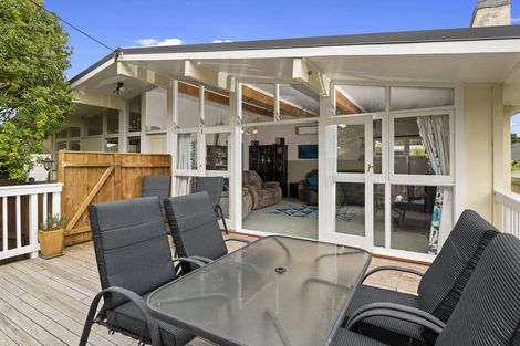 Photo of property in 93 Mcleod Road, Te Atatu South, Auckland, 0610