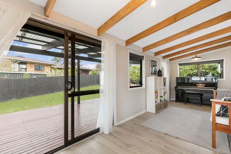 Photo of property in 165 Carnoustie Drive, Wattle Downs, Auckland, 2103