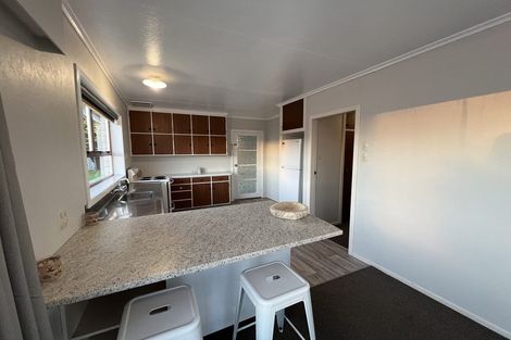Photo of property in 2 Park Lane, Waitara, 4320
