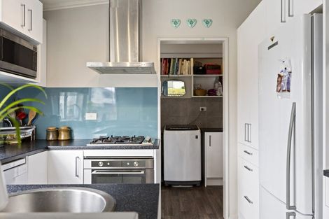 Photo of property in 6 Glengarry Place, Hilltop, Taupo, 3330