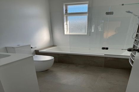 Photo of property in 135 Rongotai Road, Kilbirnie, Wellington, 6022