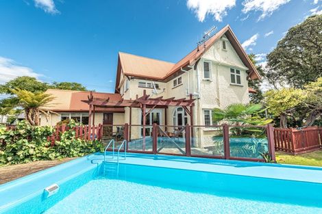 Photo of property in 15 Selwyn Crescent, College Estate, Whanganui, 4500