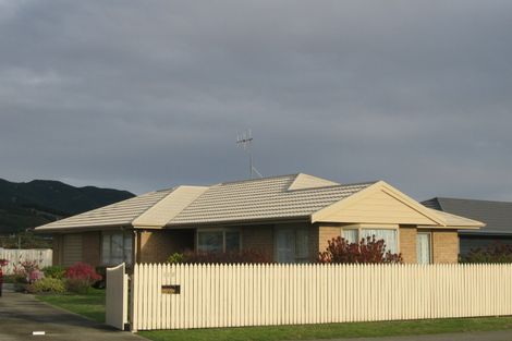 Photo of property in 110 Makarini Street, Paraparaumu, 5032