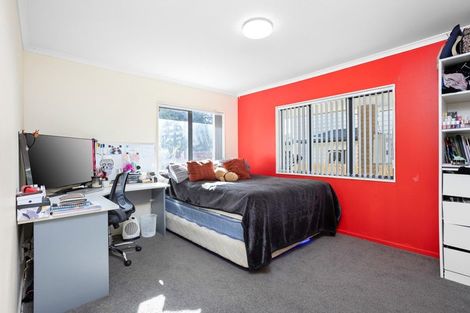 Photo of property in 26 The Enclave, Totara Heights, Auckland, 2105
