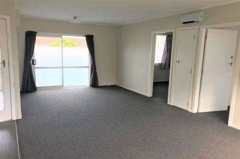 Photo of property in 2/14 Huatoki Street, Vogeltown, New Plymouth, 4310