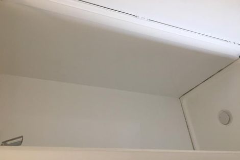 Photo of property in 16 Beaubank Road, Kelston, Auckland, 0602