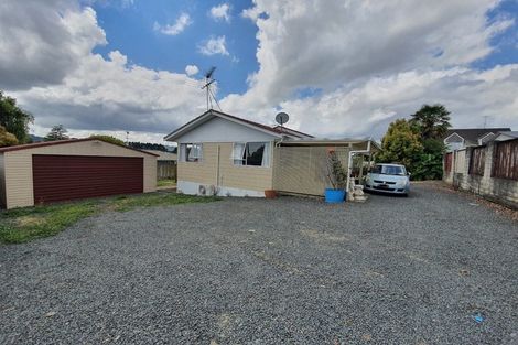 Photo of property in 37 Boundary Road, Opaheke, Papakura, 2113