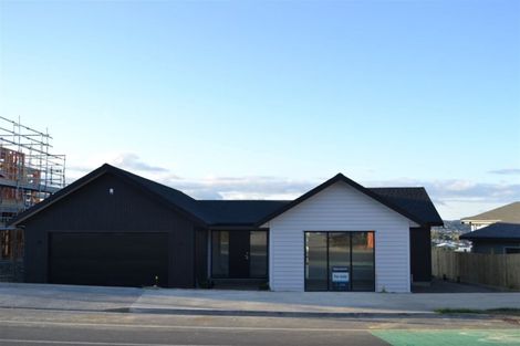 Photo of property in 62 Wainui Road, Silverdale, 0932
