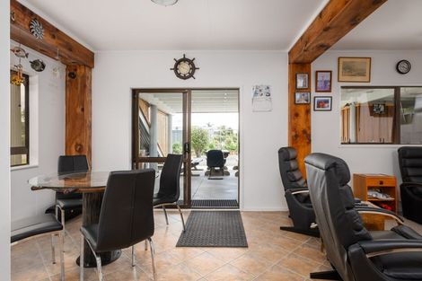 Photo of property in 20 Rangiuia Road, Tolaga Bay, 4077