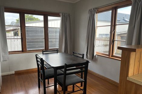 Photo of property in 19 Brocas Avenue, Hillcrest, Hamilton, 3216