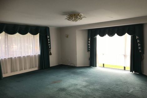Photo of property in 1 Ardee Close, East Tamaki, Auckland, 2016