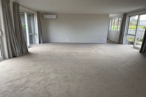 Photo of property in 65 Bert Wall Drive, Omokoroa, 3114