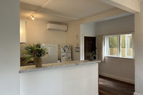 Photo of property in 19 Hadfield Terrace, Kelburn, Wellington, 6012