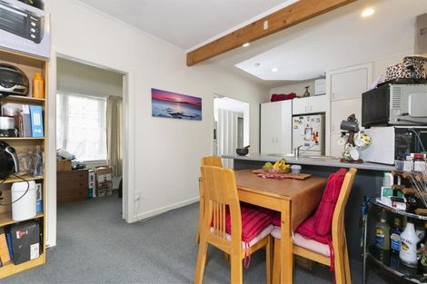 Photo of property in 100a Astley Avenue, New Lynn, Auckland, 0600