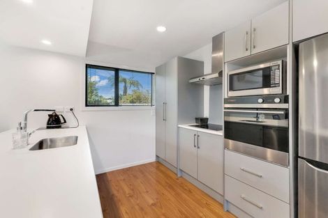 Photo of property in 5b Estate Grove, Inglewood, 4330
