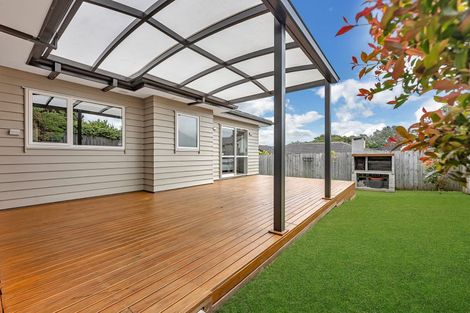 Photo of property in 1 Nirmal Place, Sunnyvale, Auckland, 0612
