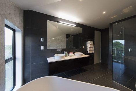 Photo of property in 5 Vanessa Crescent, Glendowie, Auckland, 1071