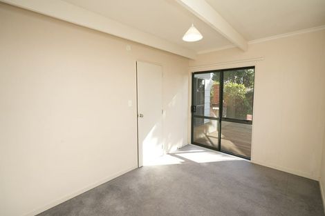 Photo of property in 14 Stirling Crescent, Hokowhitu, Palmerston North, 4410